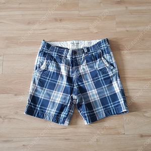 아베크롬비 Abercrombie. check short pants. 체크무늬 숏팬츠. 탭31(실 32사이즈.)