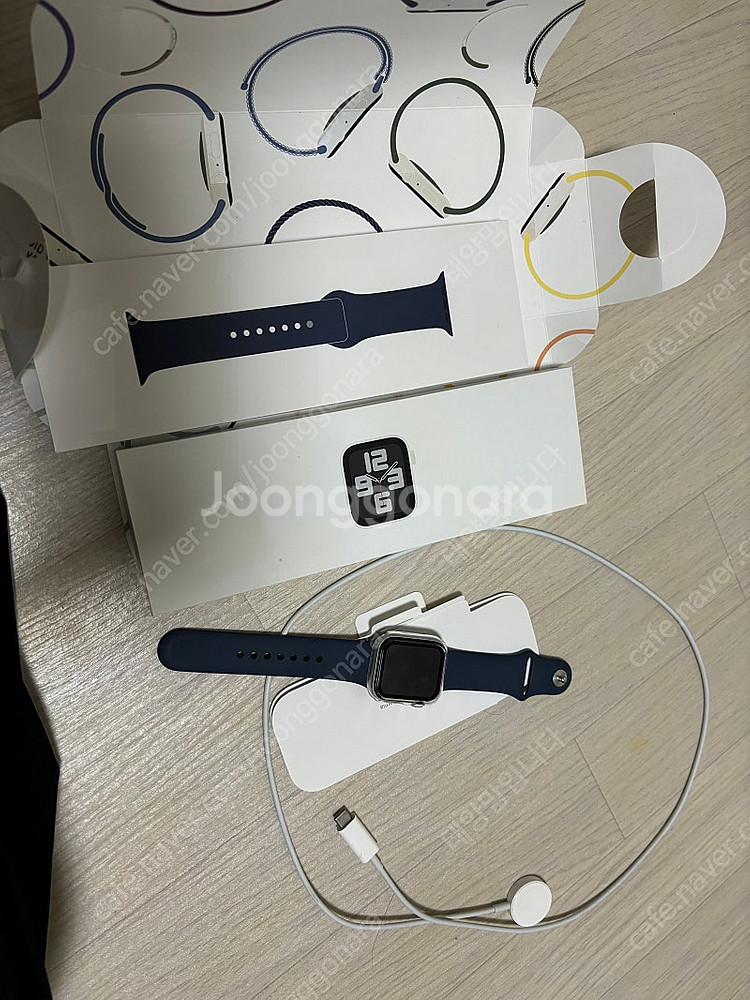 애플워치se2 실버 40mm 사용감 없음--0