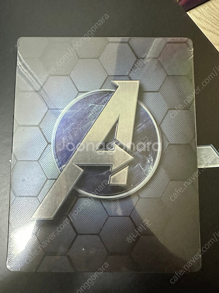 PS4 어벤져스 한정판 스틸북 피규어 열쇠고리 구성품--0