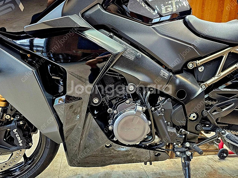 스즈키 23년 s1000gt--4