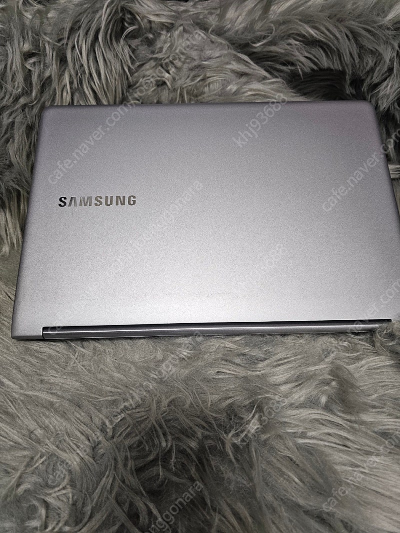 삼성 nt901 13인치 i5-6200u ram8gb ssd256gb 23만원