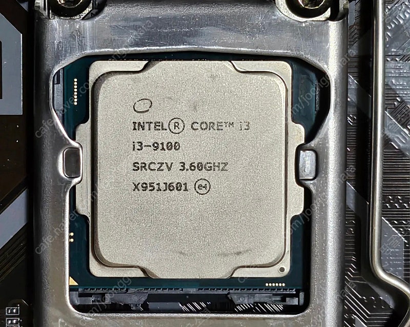 intel i3 9100 CPU 팝니다