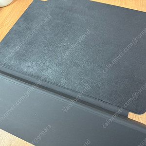 애플 스마트 폴리오(Smart Folio) 아이패드 프로 12.9 택포 5만원에 판매합니다.