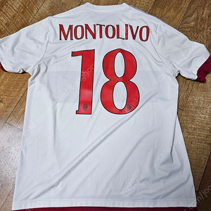 15-16 AC 밀란 어웨이 몬톨리보 축구 유니폼 판매합니다