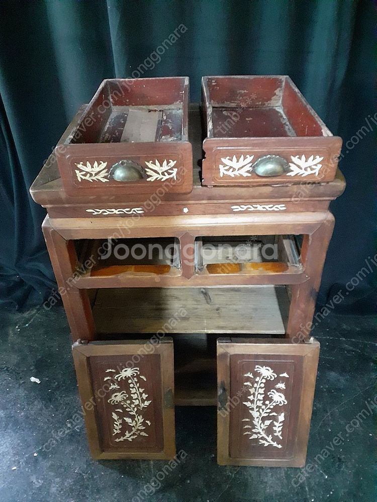 앤틱 중국 소뿔 장식장--3