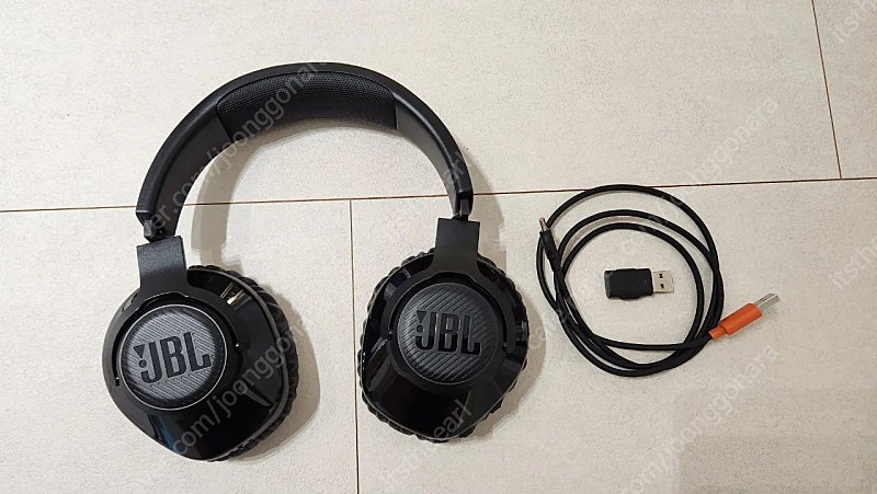 JBL 퀀텀350 게이밍 헤드셋