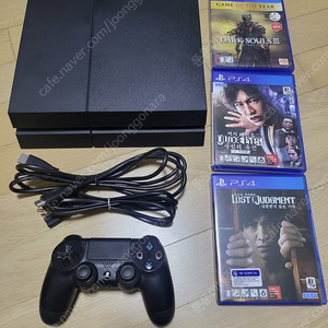 PS4 판매. 1tb. 게임 3개 포함