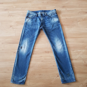 디젤 Diesel. belther regular slim tapered. 벨터 레귤러 슬림테이퍼드진. 탭36(실 36-37사이즈).