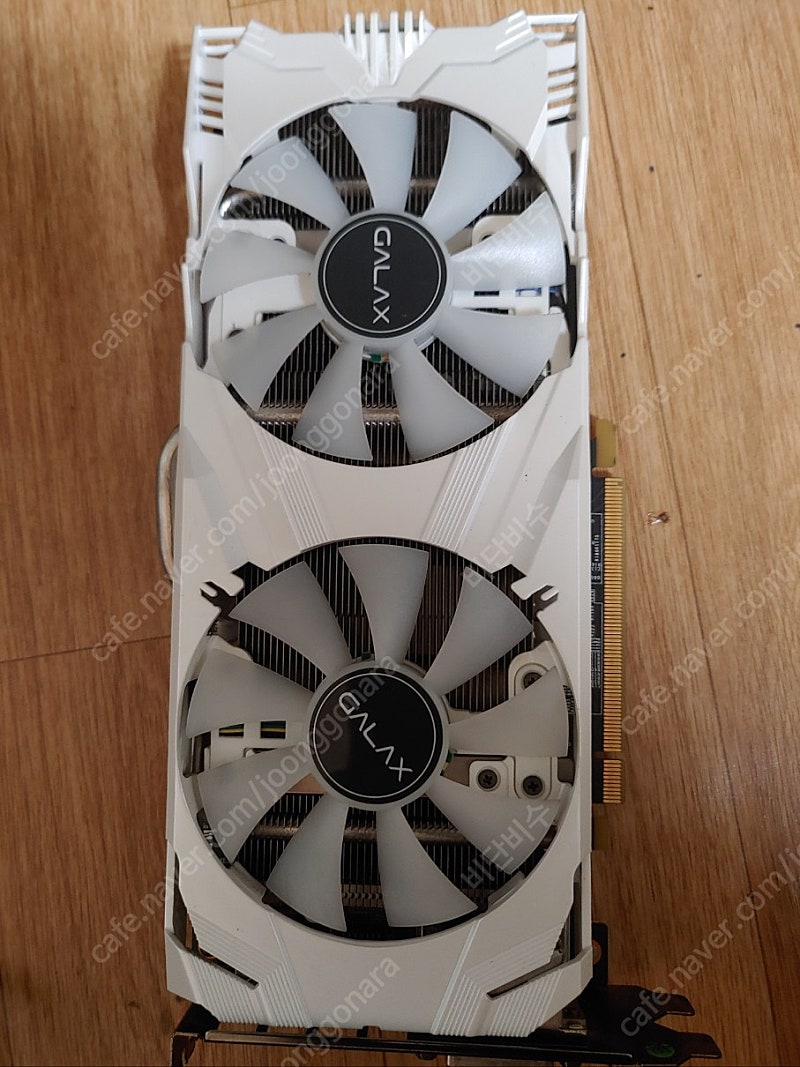 GTX1060 6G 갤럭시 개간지 LED화이트 그래픽팝니다.(가격내림)