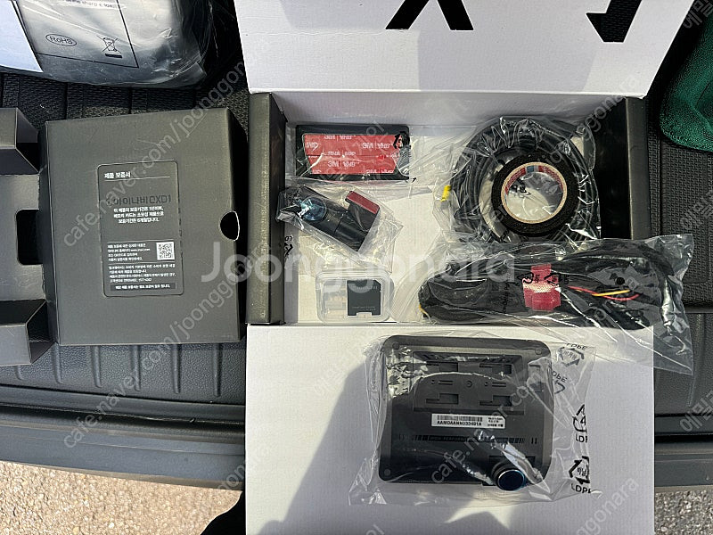아이나비 블랙박스 QXD1 64G 팝니다--1