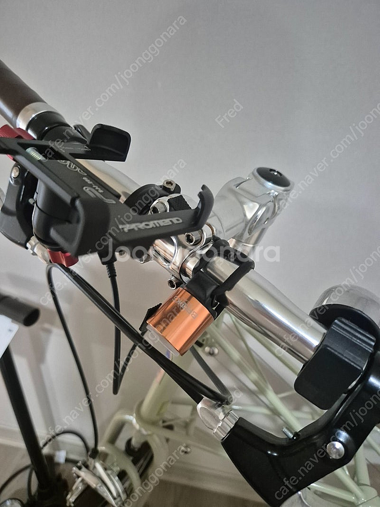 알렉스 몰튼 tsr9 판매합니다.--2