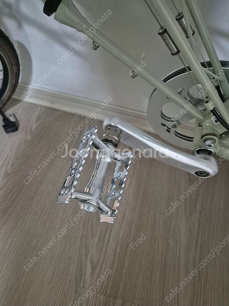 알렉스 몰튼 tsr9 판매합니다.--4