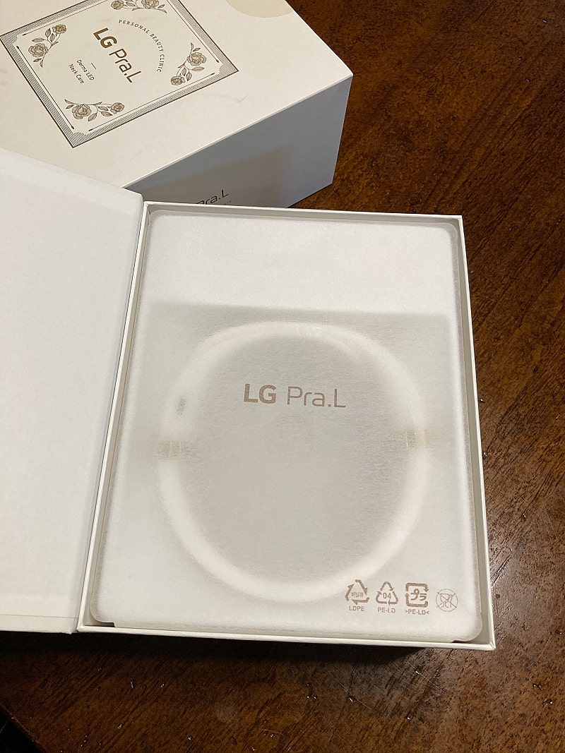 LG 프라엘 더마 LED 넥케어