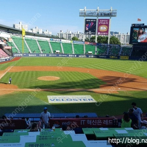 6/28(금) SSG vs 두산 1루 테이블석 2연석 양도