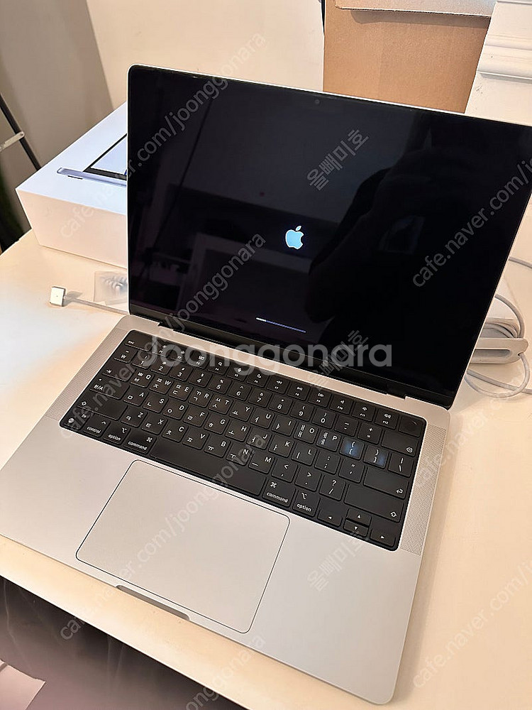맥북프로 m1pro 14인치 16g 1T실버 케어남음--0