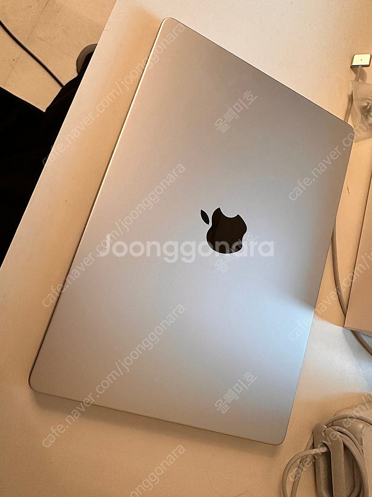 맥북프로 m1pro 14인치 16g 1T실버 케어남음--2
