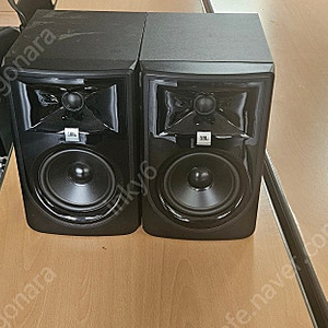 JBL 305p MK2 액티브 스피커 2개