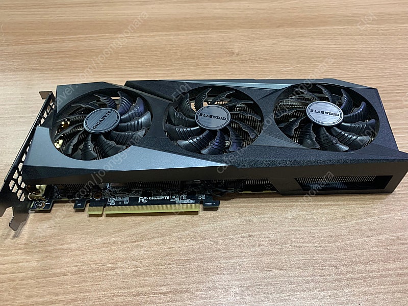 기가바이트 3060ti 그래픽카드 팝니다