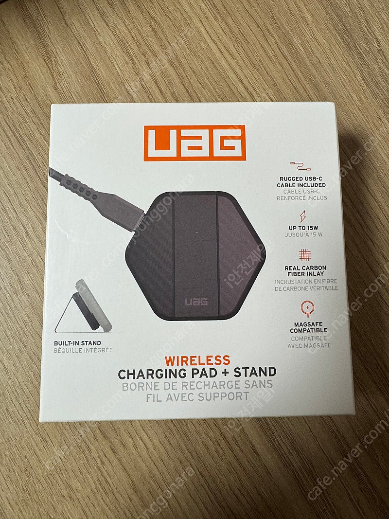 UAG 15W 맥세이프 고속 무선 충전기 새제품