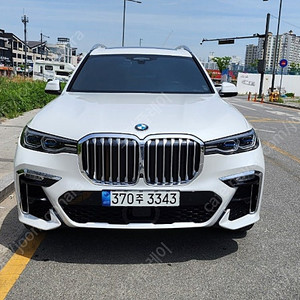 bmw x7 40d M스포츠 6인승