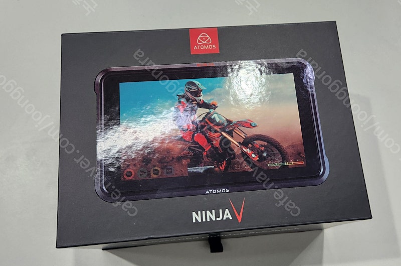 Atomos ninja V (배터리, 충전셋, 케이지 5개추가, 512gb 2개, 케이블 포함)