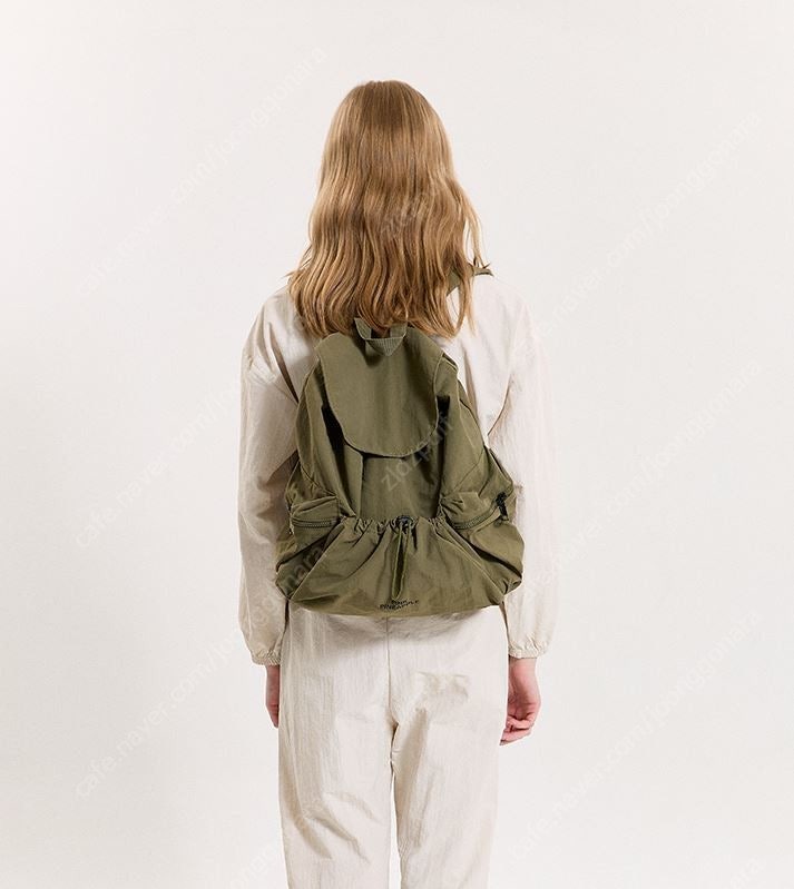 핑크파인애플 백팩 카키 STRING RUCKSACK_KHAKI BLACK 새상품