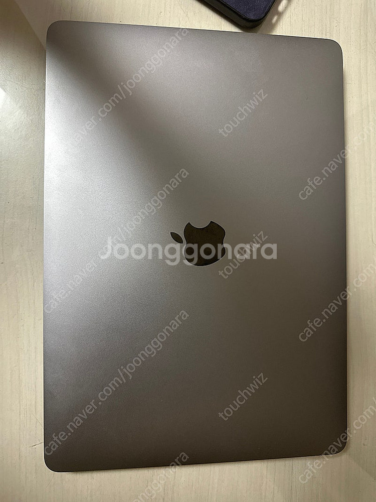 맥북에어 m1 256gb 8gb--1
