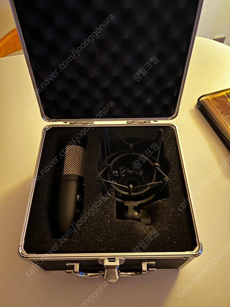 AKG P 420 콘덴서 마이크