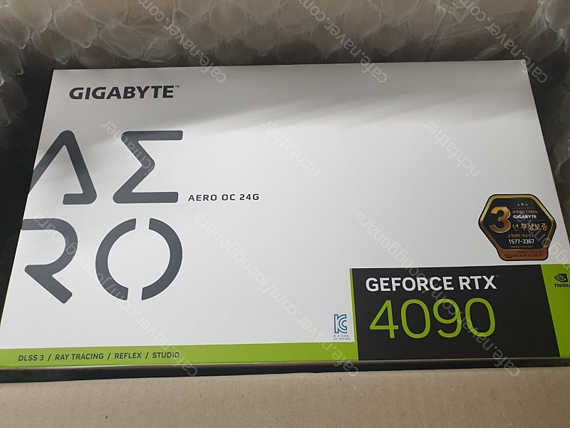 [미개봉]GIGABYTE 지포스 RTX4090 AERO OC D6X 24GB 화이트 제이씨현 팝니다.