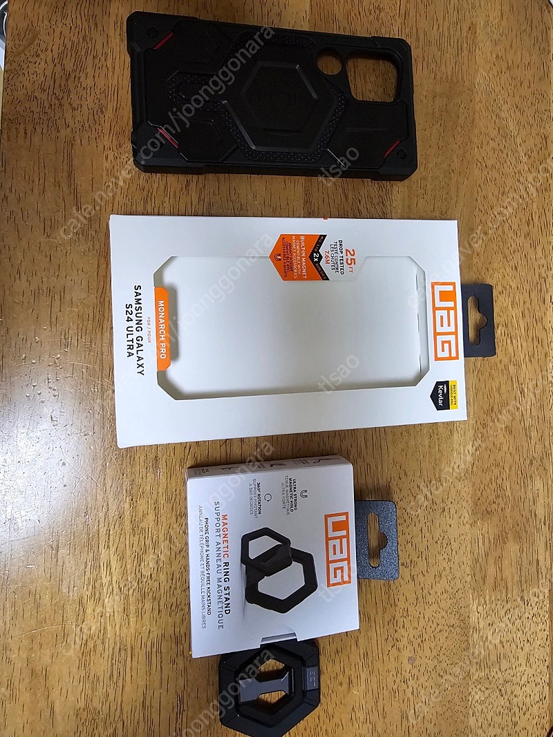 uag s24울트라 모나크 케블라 맥세이프 케이스와 스탠드링