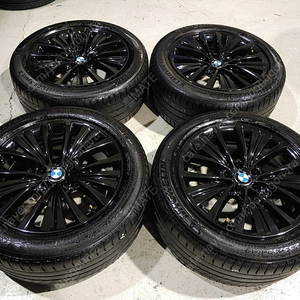 [판매] BMW F15 X5 19인치 블랙 정품 휠타이어