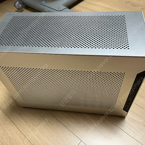 리안리 A4-H2O ITX 케이스