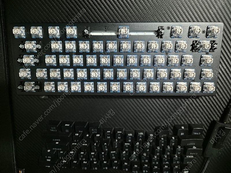 K70 PRO MINI 스피드실버V2 국내정발 판매합니다.