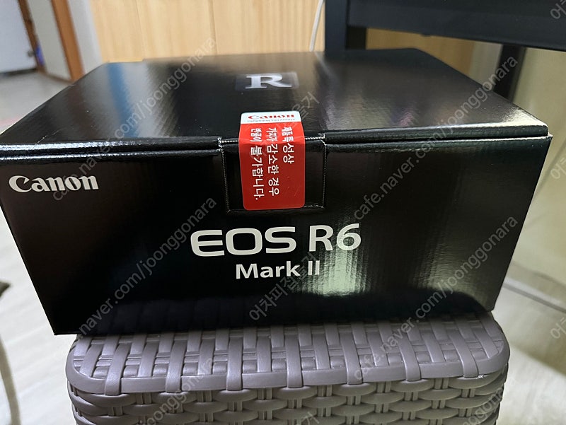 캐논 EOS R6 Mark2 미개봉 판매합니다