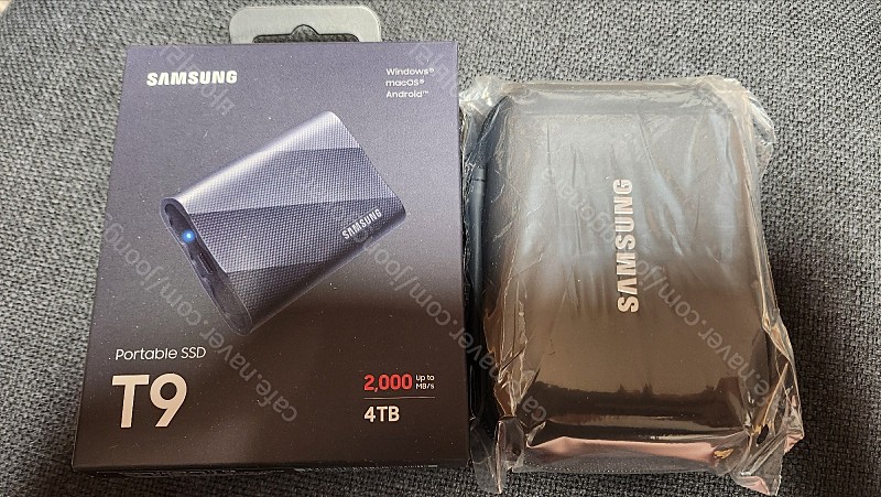 삼성전자 외장 SSD T9 4TB 블랙 국내정품 (미개봉) 파우치포함