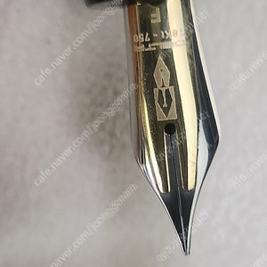 Delta Vaticani Piston Filled Gold Trim Limited Edition Fountain Pen 델타 리미티드에디션 만년필 팝니다