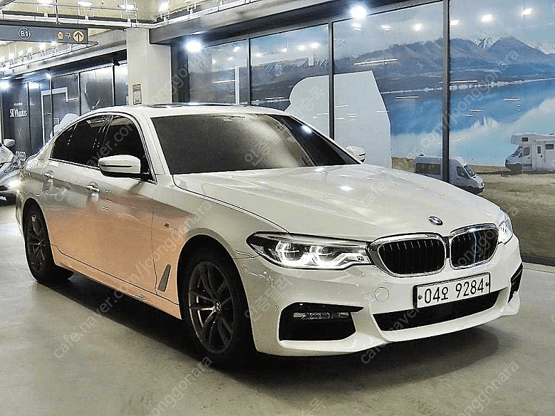 BMW5시리즈 (G30) 530i M 스포츠중고차 할부 리스 카드 저신용자 전액할부 가능