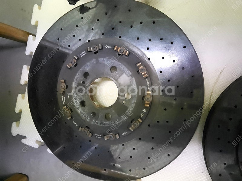 (새제품급) 아우디 RS7 R8 S8 카본세라믹 브레이크 풀세트 상태 S급 하이드로백 마스터실린더 포함 팝니다--2