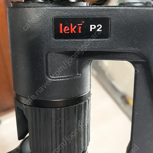 카메라삼각대(leki shooting grip)상태..