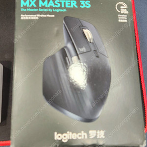 MX MASTER 3S 해외판 블랙 미개봉 박스 조금 구겨짐