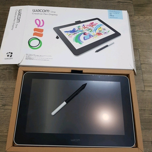 와콤 원 와콤 Wacom One DTC133 케이블없음