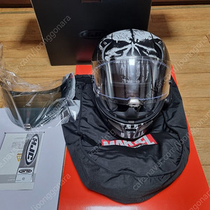 홍진 알파 11 퍼니셔 마블 헬멧 M 사이즈 판매합니다 (블루투스 장착완료)