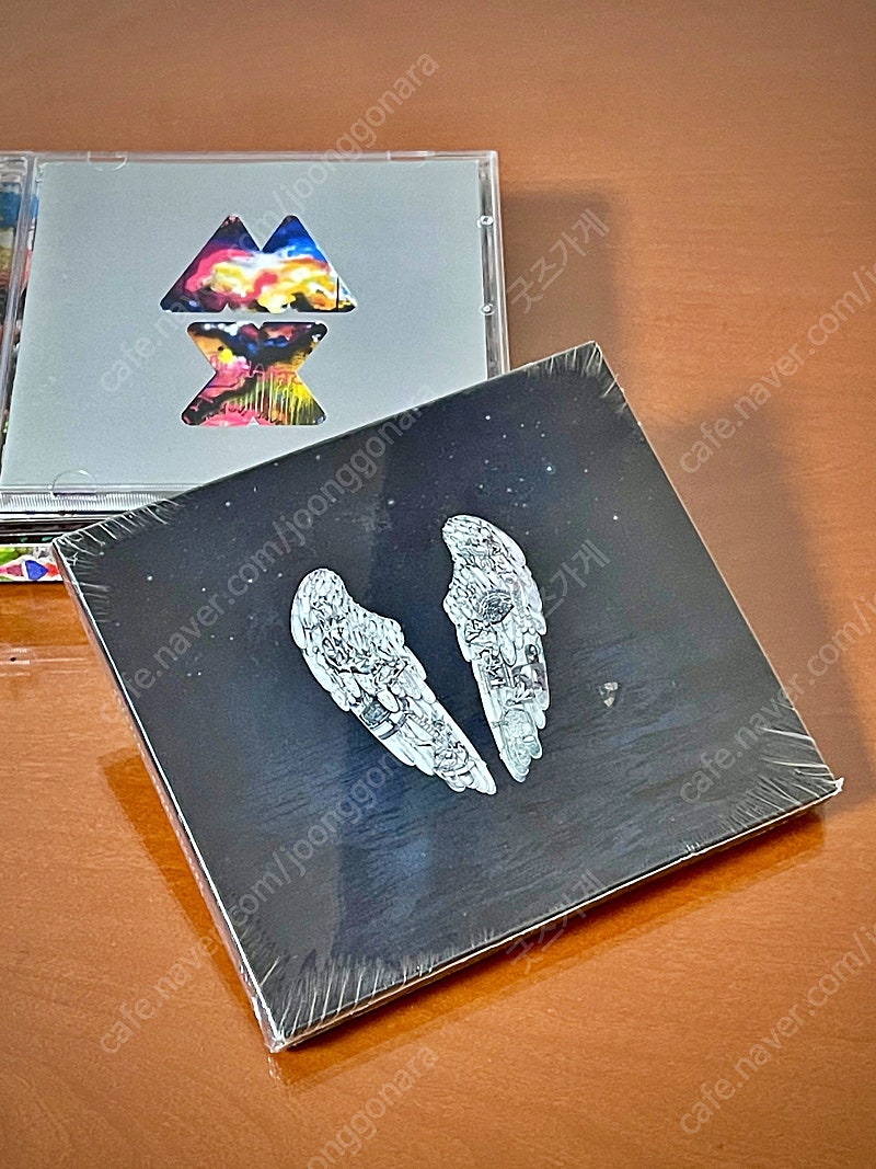 [한정판] Coldplay 6th - Ghost Stories (Deluxe Edition) CD (3 Bonus Track) -미개봉, 러브버튼 & 자일로밴드 증정