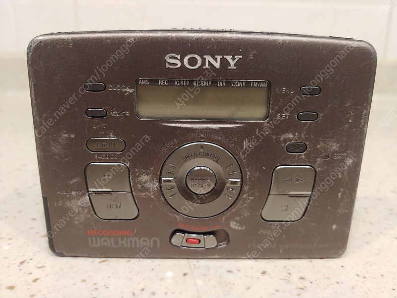 소니(WM-GX822)-1 워크맨(라디오,카세트레코더 플레이어) 판매합니다.