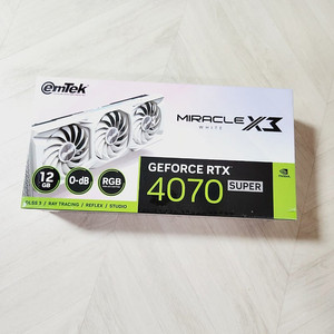 (미개봉) 이엠텍 RTX 4070 SUPER MIRACLE X3 WHITE D6X 12GB