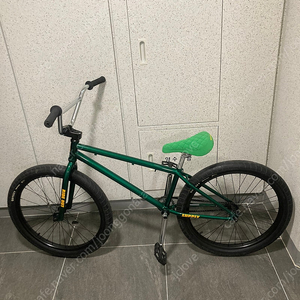 WeThePeople 24" BMX 팝니다