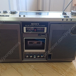 소니 대형 카세트 라디오 CF-575S 판매합니다.