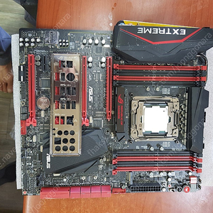 asus rampage x99 와 1650v4(6850k 의 제온버젼)