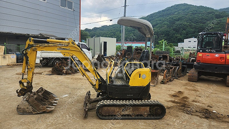 얀마 VIO15 2006년 농장용 미니굴삭기 1.5톤 ...--0