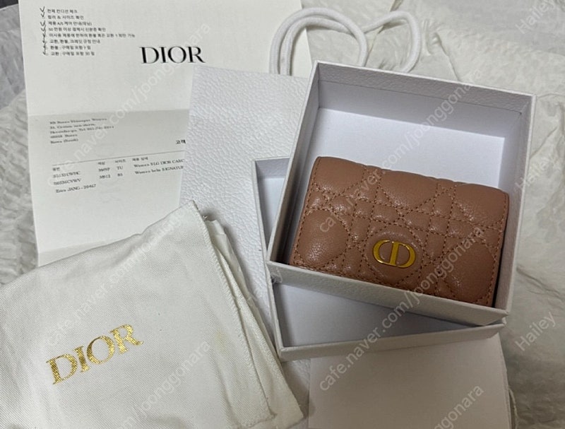 디올 카로 글리신 지갑 풀박(Dior Caro Glycine Rose des Ven)